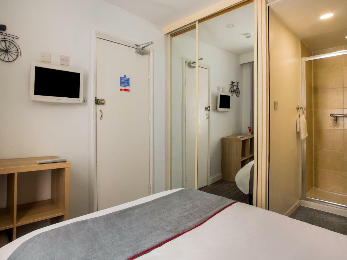 Oyo Lifestyle Hotel Sea Breeze 布赖顿 外观 照片